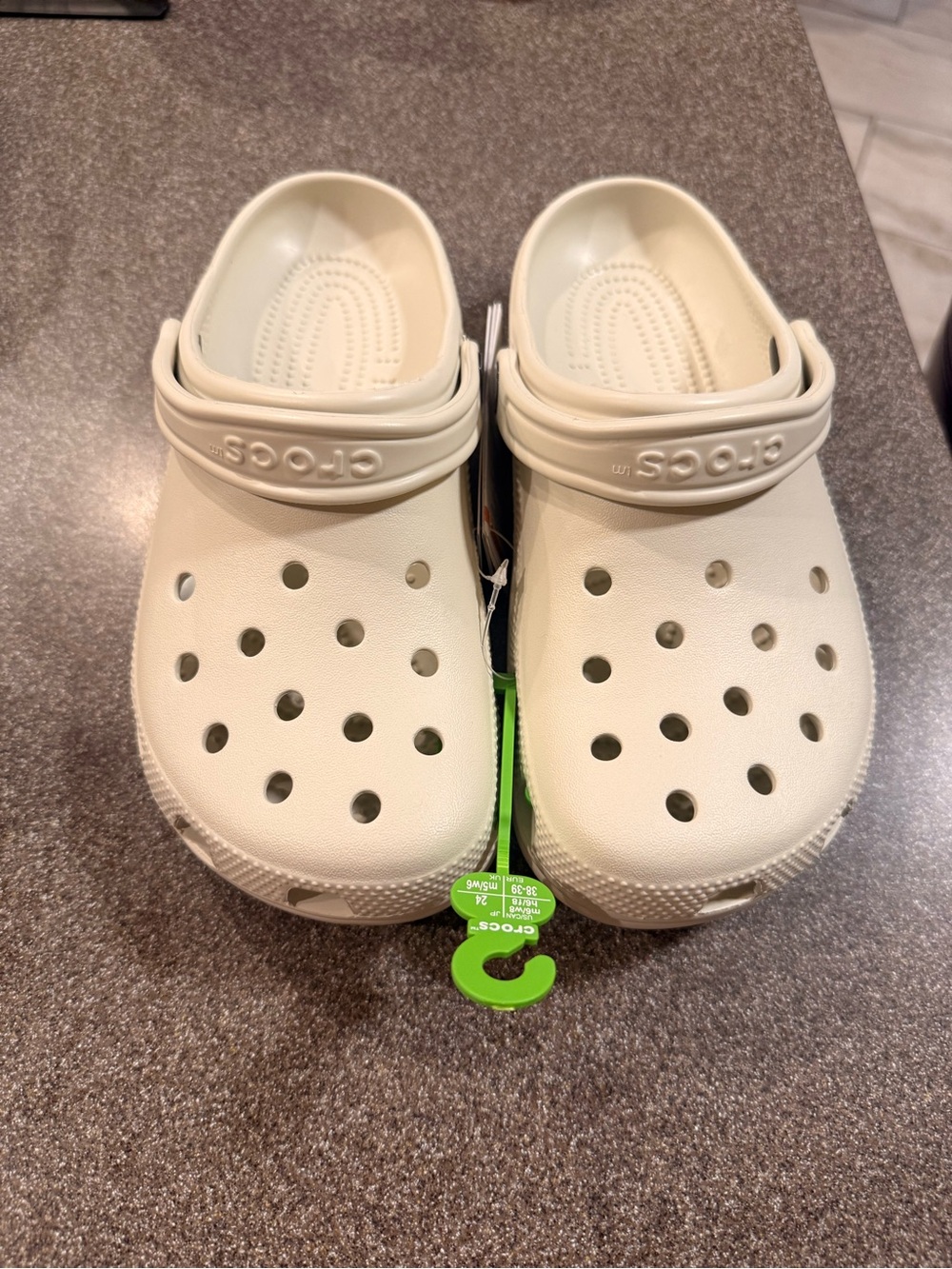 Crocs Classic Clog M6/W8 Beige - NWT